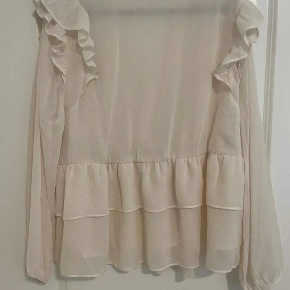 Torrid top - Picture 2 of 7